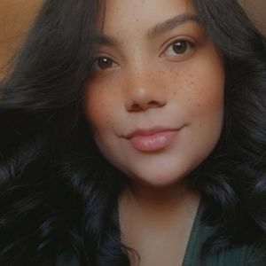 Meet your Posher, Selene